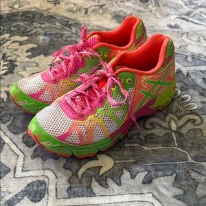 Asics Gel-Noosa Tri 9 Pink, Green, White